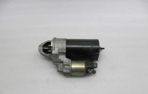 BMW 5 E60 E61 Starter motor 7536691