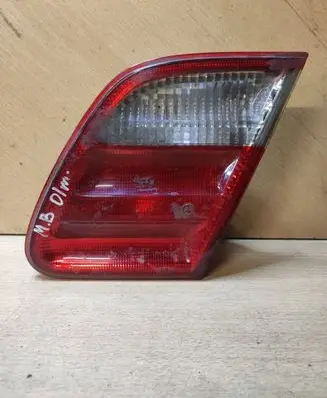 Mercedes-Benz E W210 Tailgate rear/tail lights A2108203964 1850202