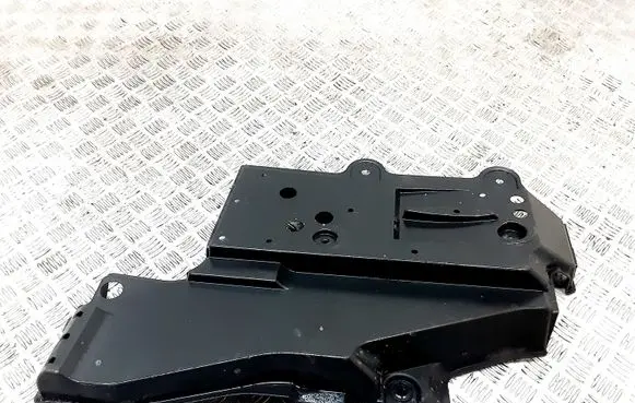 Toyota RAV 4 (XA40) Center/middle under tray cover 7764142060