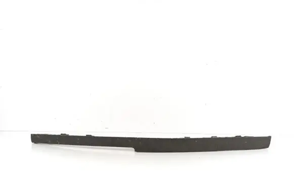 Front bumper lip