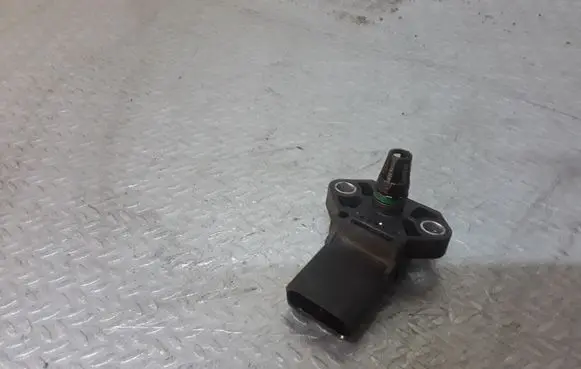 Volkswagen Tiguan Air pressure sensor 0281002401