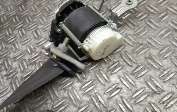 Renault Modus Front seatbelt