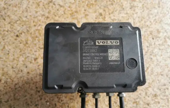 Volvo S60 ABS Pump 31273882