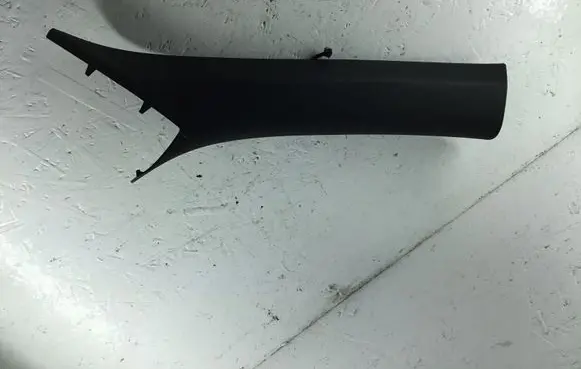 Chevrolet Camaro (A) pillar trim 84125424
