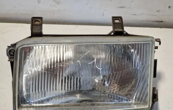 Volkswagen Transporter - Caravelle T4 Headlight/headlamp