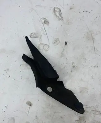 Volvo S60 Windshield trim 8663894