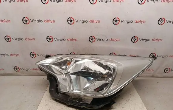 Toyota Verso-S Headlight/headlamp