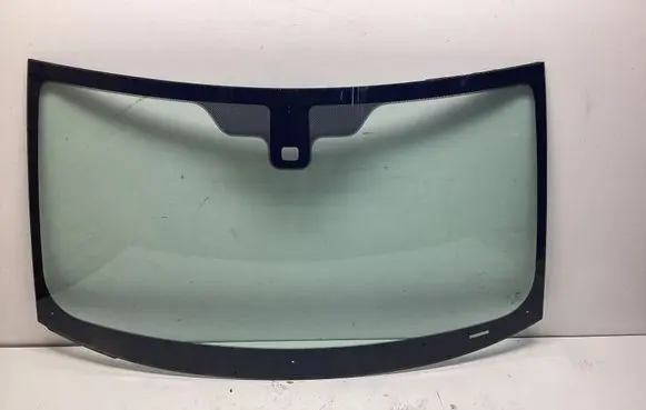 Land Rover Freelander 2 - LR2 Front windscreen/windshield window 