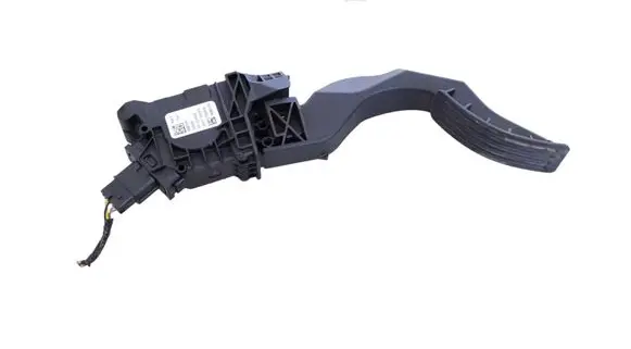 BMW M3 F80 Accelerator throttle pedal 32264189