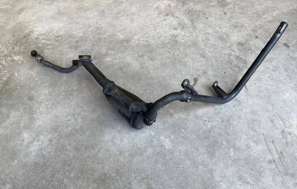 Breather/breather pipe/hose