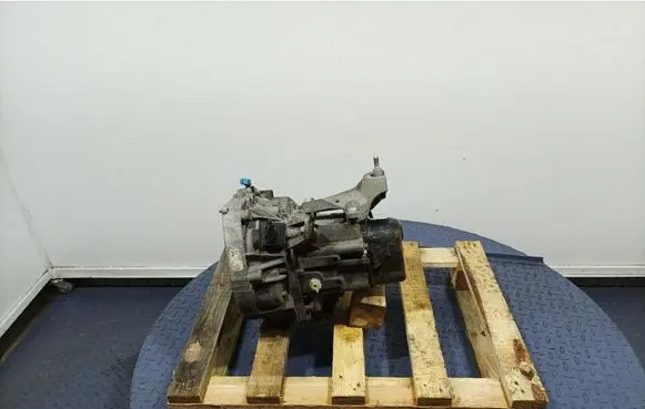 Renault Twingo II Manual 6 speed gearbox JB1520