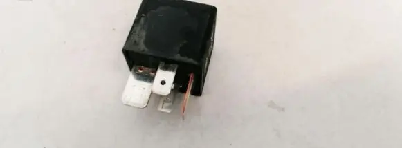 Volkswagen Golf IV Other relay 7M0951253A 95VW10K705CA