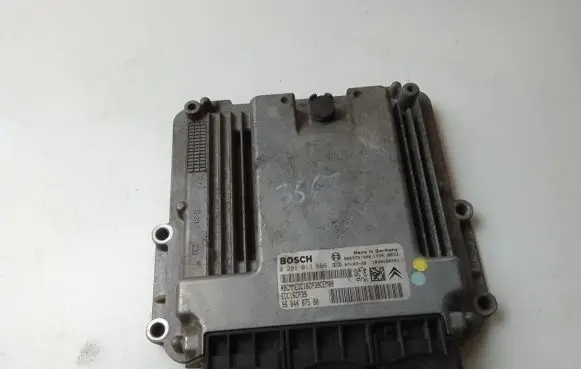 Citroen C-Crosser Engine control unit/module 0281013666