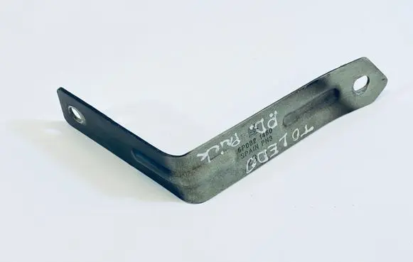 Seat Toledo III (5P) Fender mounting bracket 5P0821460