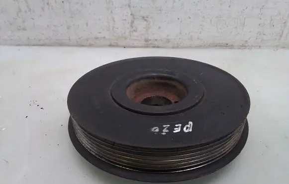Peugeot 406 Crankshaft pulley
