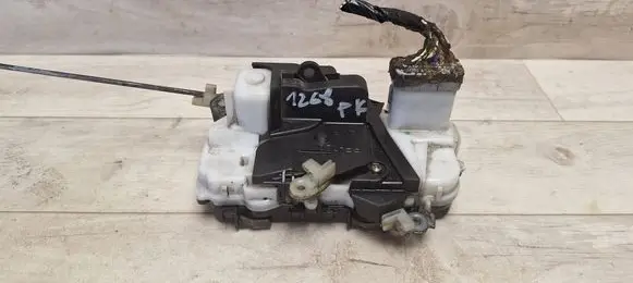 Citroen C5 Front door lock
