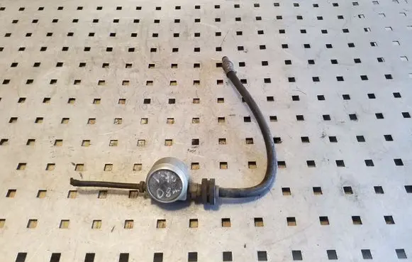 Volvo V70 Clutch pipe/line 
