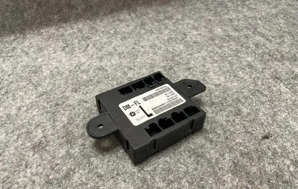 Dodge Durango Door control unit/module 68316561AD