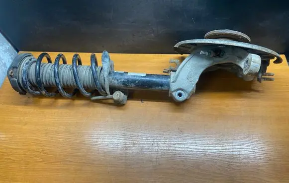 Volkswagen PASSAT B6 Front shock absorber with coil spring 230605