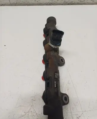 Fuel main line pipe