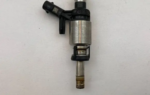 Audi A4 S4 B9 8W Fuel injector 06G906036R 06L906A01