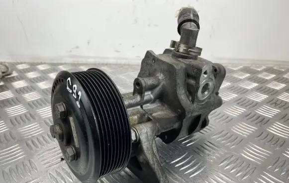 BMW 5 GT F07 Power steering pump 679435002 3209