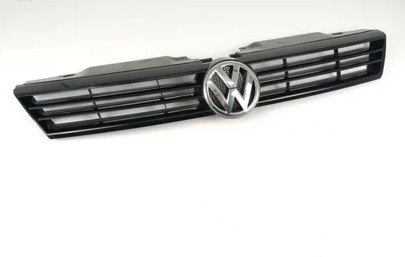 Volkswagen Jetta VI Front grill 5C6853653