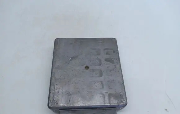 Ford Mondeo Mk III Engine control unit/module 030011