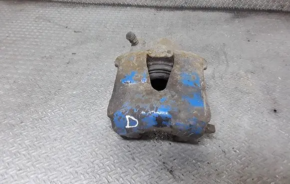 Volkswagen Golf IV Front brake caliper