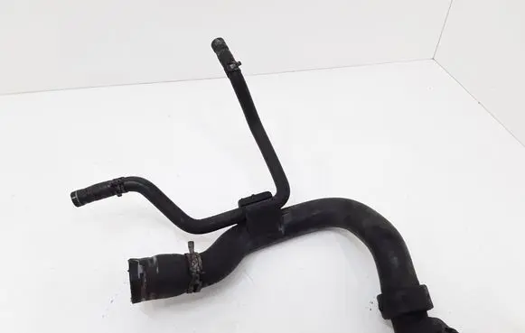 Audi A4 S4 B6 8E 8H Engine coolant pipe/hose 8E121101C