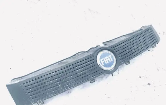 Fiat Panda II Front grill 735314236