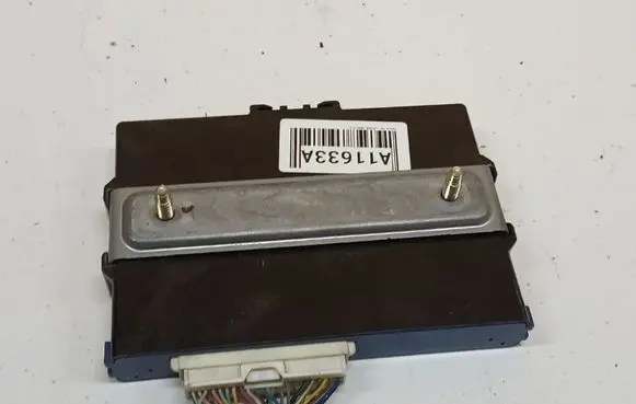 Lexus IS 220D-250-350 Other control units/modules 8999053011