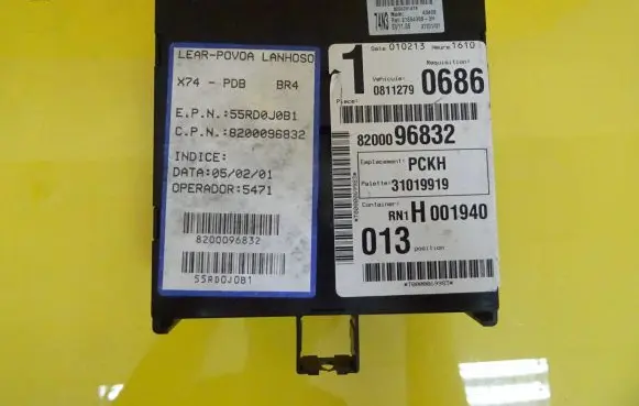 Renault Laguna II Comfort/convenience module 8200096832 21654386-3H