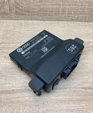 Volkswagen Golf V Gateway control module 1K0907530F 1K0907951 Used