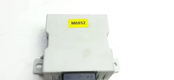 Toyota Avensis T250 Window wiper relay 150696 M6852