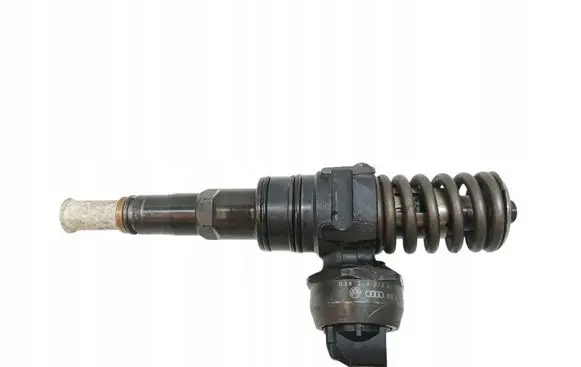 Volkswagen PASSAT B5 Fuel injector 038130073AL