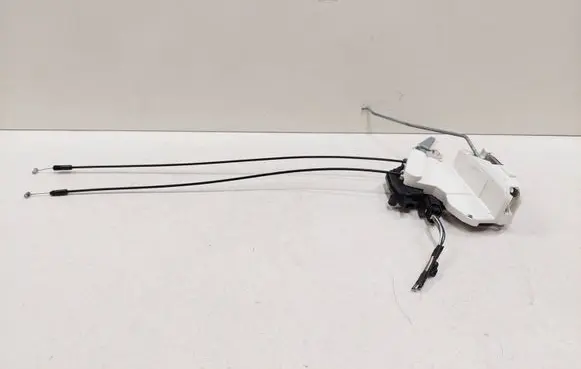 Mitsubishi i-MiEV Front door lock