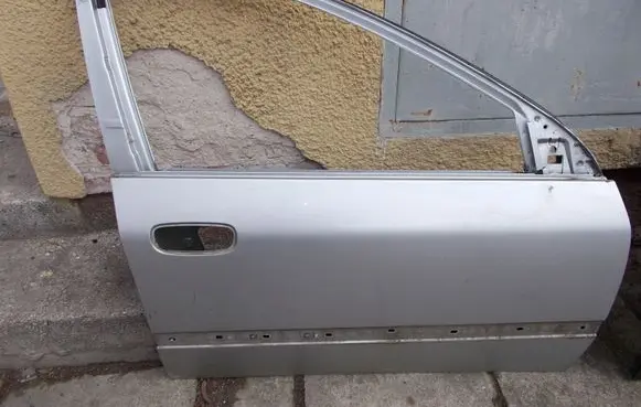 Peugeot 607 Front door