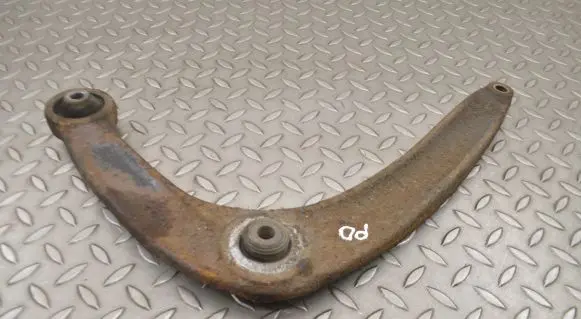 Peugeot RCZ Front lower control arm/wishbone 884980
