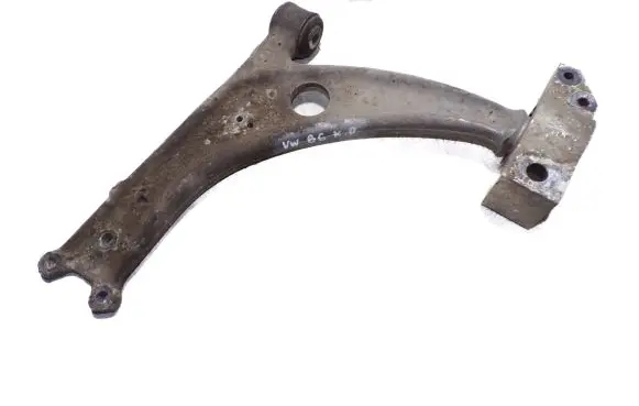 Volkswagen PASSAT B6 Front lower control arm/wishbone 3C0407153B