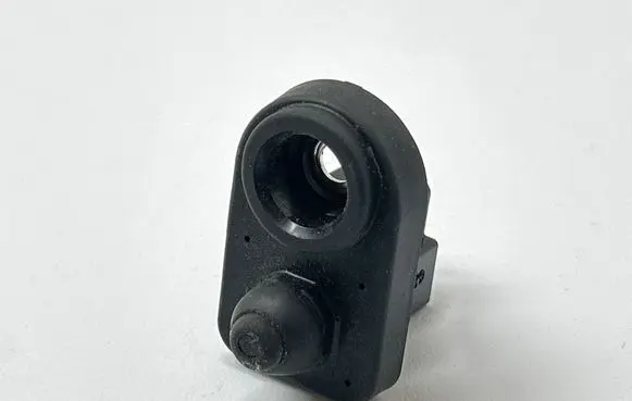 Nissan Pulsar Front door sensor 621B