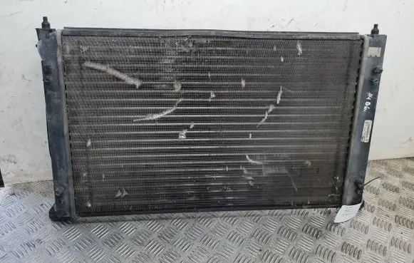 Audi A4 S4 B6 8E 8H Coolant radiator