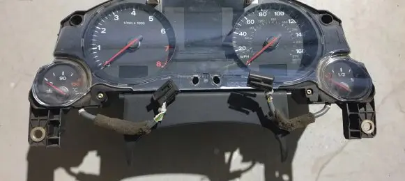 Audi A8 S8 D3 4E Speedometer (instrument cluster) 4E0920950C