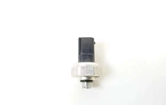 Mercedes-Benz CLA C118 X118 Air conditioning (A/C) pressure sensor A2110000283