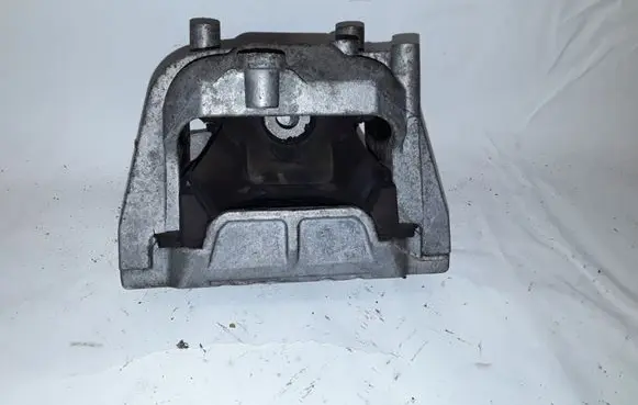 Skoda Superb B6 (3T) Engine mount bracket 1K0199262CB
