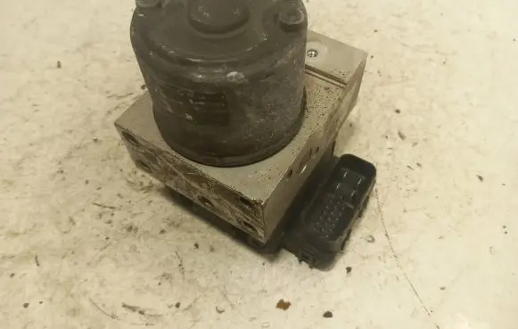 Hyundai Terracan ABS Pump 58910H1000 03313010