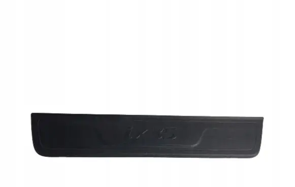Hyundai ix35 Front sill trim cover 858732Y100