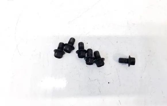 Mazda 5 Nuts/bolts 
