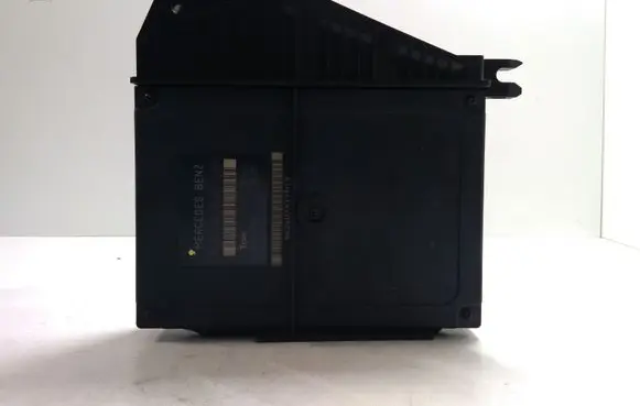 Mercedes-Benz E W210 Comfort/convenience module 2108203826 335626