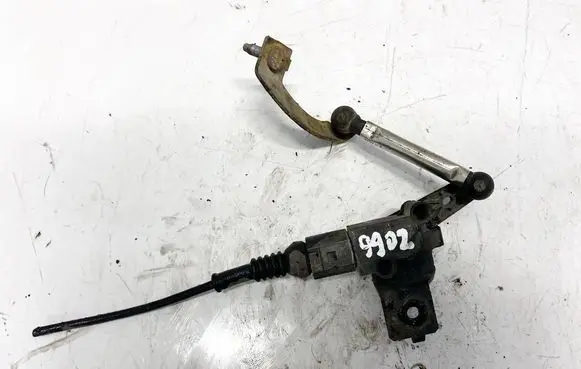 Skoda Superb B6 (3T) Front height sensor lever 